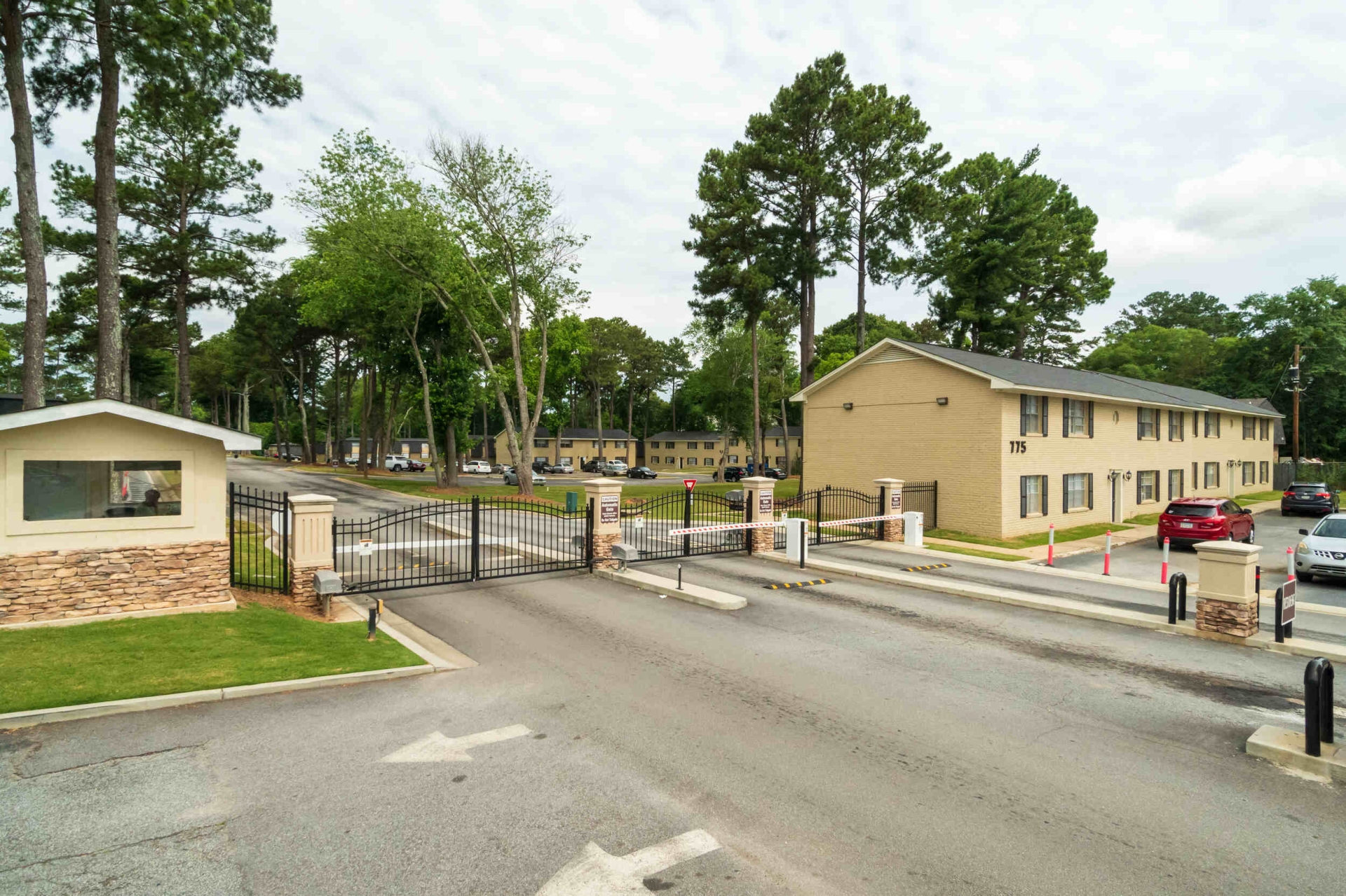 legacy at riverdale property