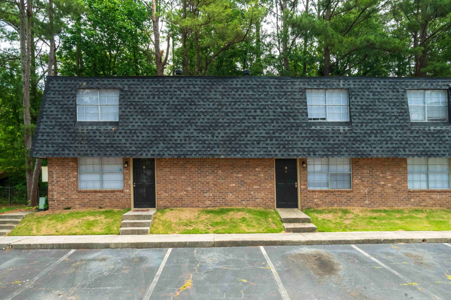 exterior of rhythm at riverdale apartments for rent
